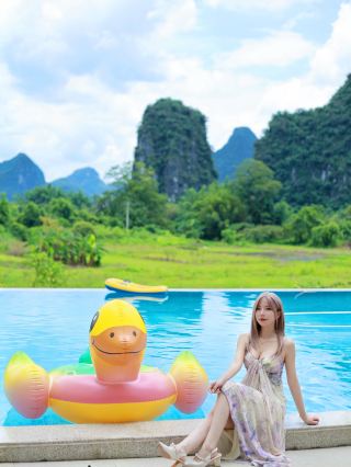 Not in Sanya! Stay in a karst landscape painting in Yangshuo~
