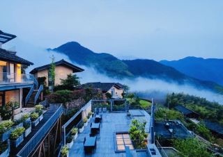 Songyang sea of clouds light luxury trip