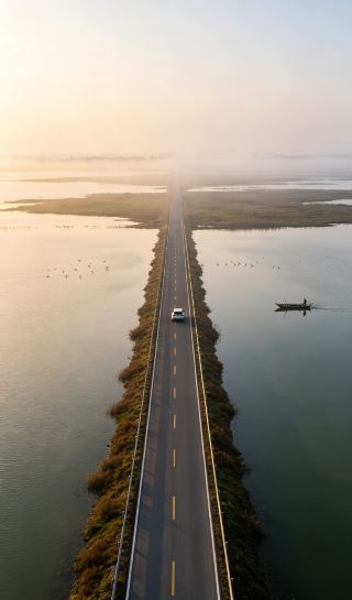Sunset road trip on Jiangxi's most beautiful water highway