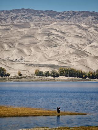 武威の天梯山石窟のそばに隠された絶景の秘境、黄羊水庫が息をのむほど美しい