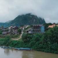 ที่พักวิวแม่น้ำ เฮือนพักอาทิต หนองเขียว 