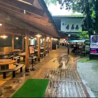日本的夏天總是那麽的詩情畫意，無數原鄉原味的日本元素編織成日本美麗的夏季。日本人傳統的消夏流水素麵。