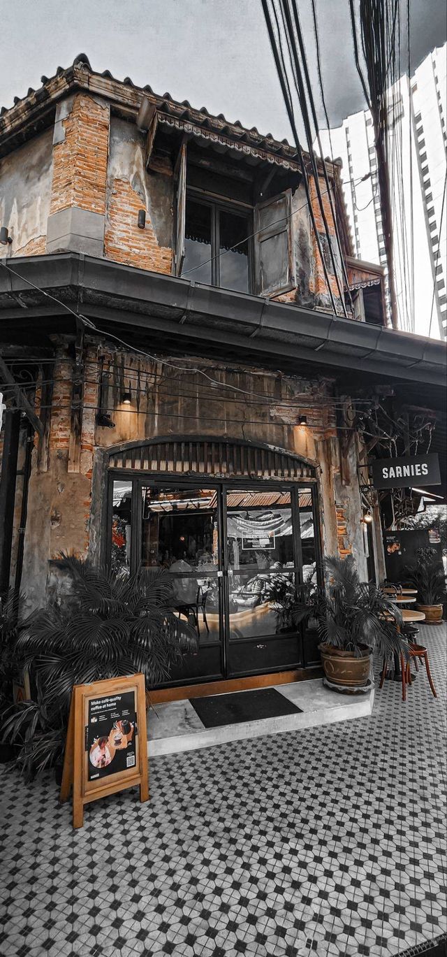 Sarnies Bangkok 