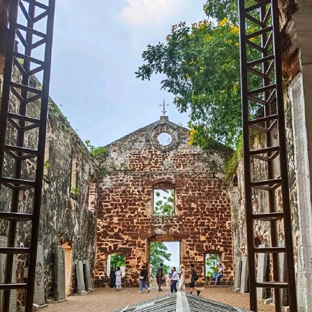 TRIP TO A FAMOSA (THE FAMOUS) IN MALACCA.