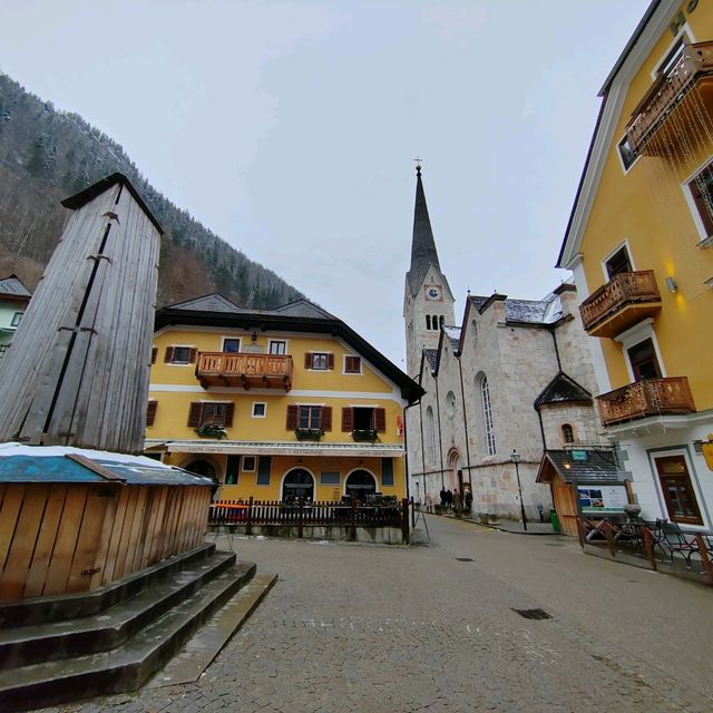 A day in Hallstatt during winter