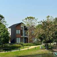 Saksiam ที่พักผ่อนคลายริมน้ำใกล้กรุงเทพ