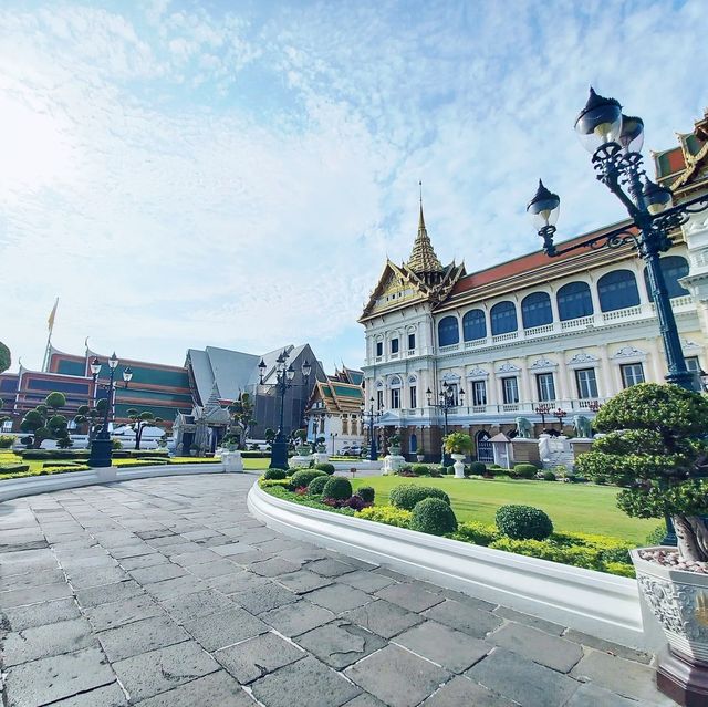 วัดพระศรีรัตนศาสดาราม หรือวัดพระแก้ว