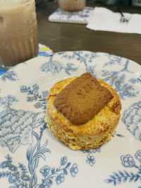 元朗西班牙風Cafe，海底撈式服務