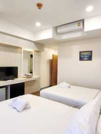 โรงแรมนิว แทรเวิล ลอด์จ (New Travel Lodge)