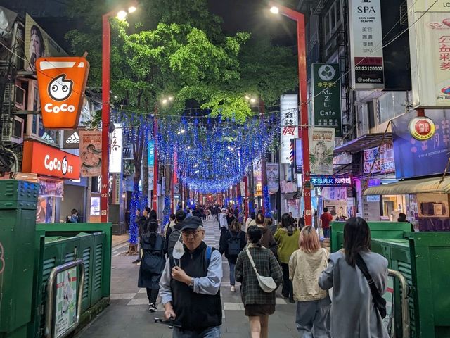 超熱鬧人氣夜市😍超多元化食物，仲有好多野玩