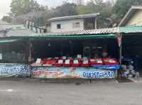 ตลาดชุมชนทางขึ้นวัดเขาตะเกียบ