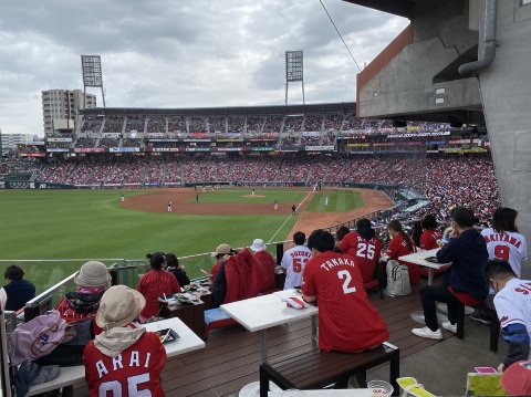 広島東洋カープの本拠地『MAZDA Zoom-Zoom スタジアム 広島』(マツダ