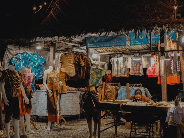 อยุธยาไนท์มาร์เก็ต-Ayutthaya Night Market