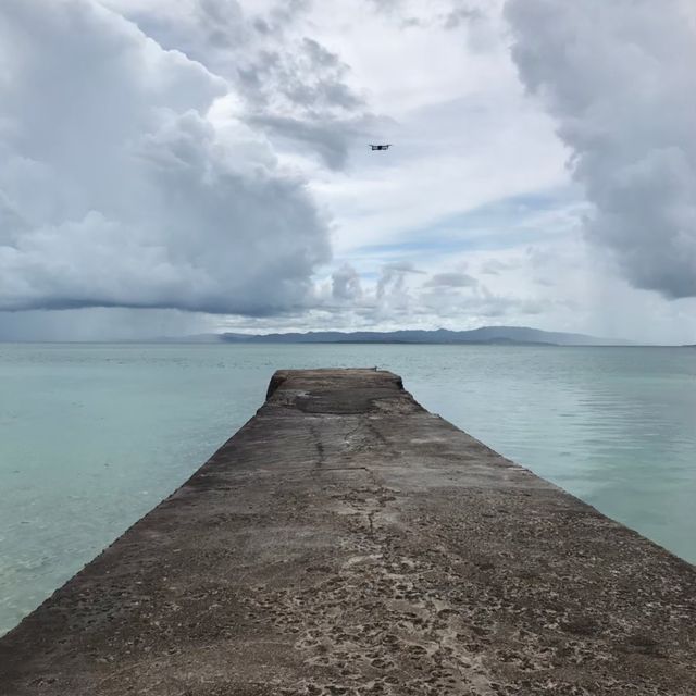 【沖縄 竹富島】海につながる橋