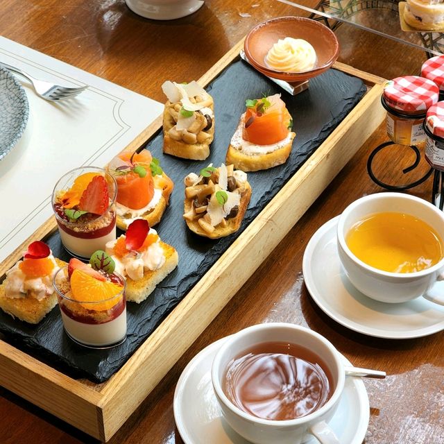 Afternoon Tea โรงแรม Oriental Residence Bangkoj