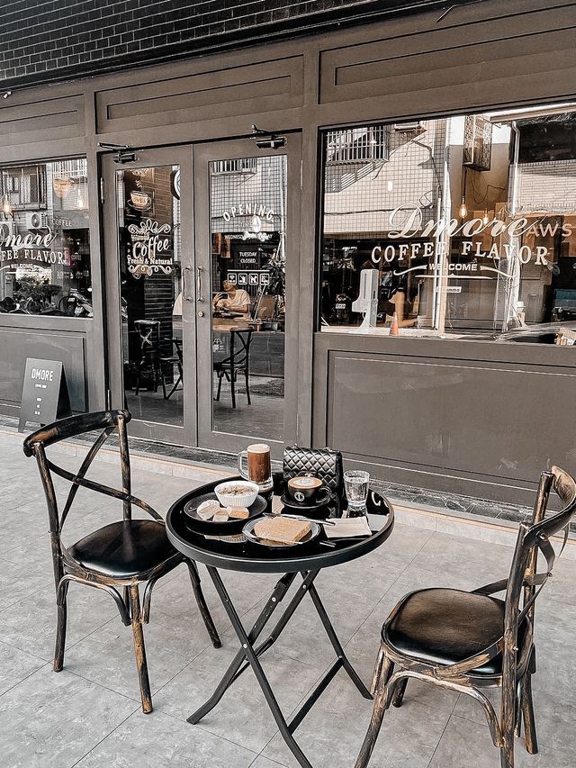 台灣高雄輕奢風Dmore Coffee 達墨爾咖啡店☕️