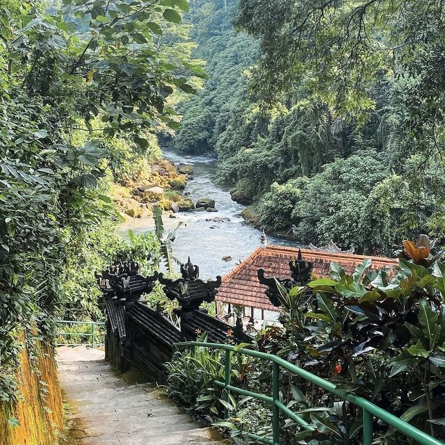 Tegenungan Waterfall, Bali