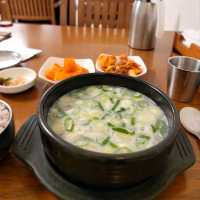 국내여행 대전에서 맛있는 곰탕을 먹을 수 있는 소나무풍경