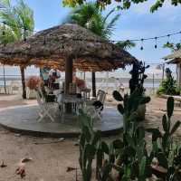 บ้านไอติมริมเล @ หาดสำราญตรัง