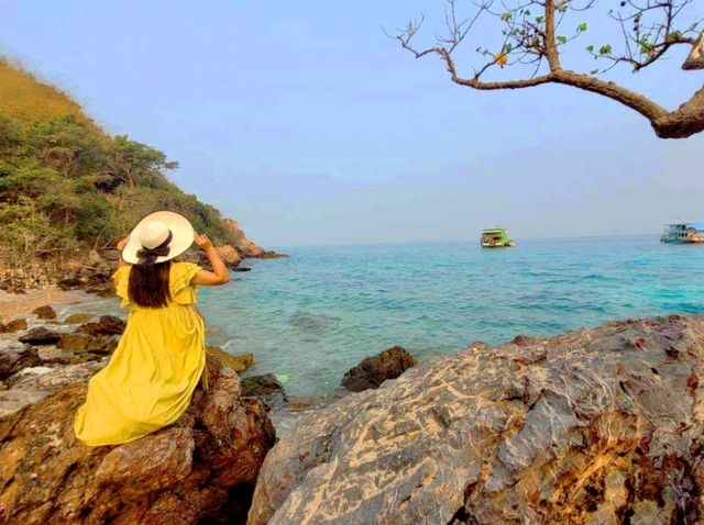 หาดตาแหวน แห่งเกาะล้าน 🏝