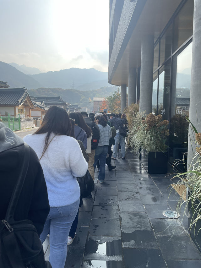 Less crowded Traditional Hanok in Seoul 