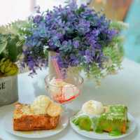   The Bloom Garden  Cafe & Dessert