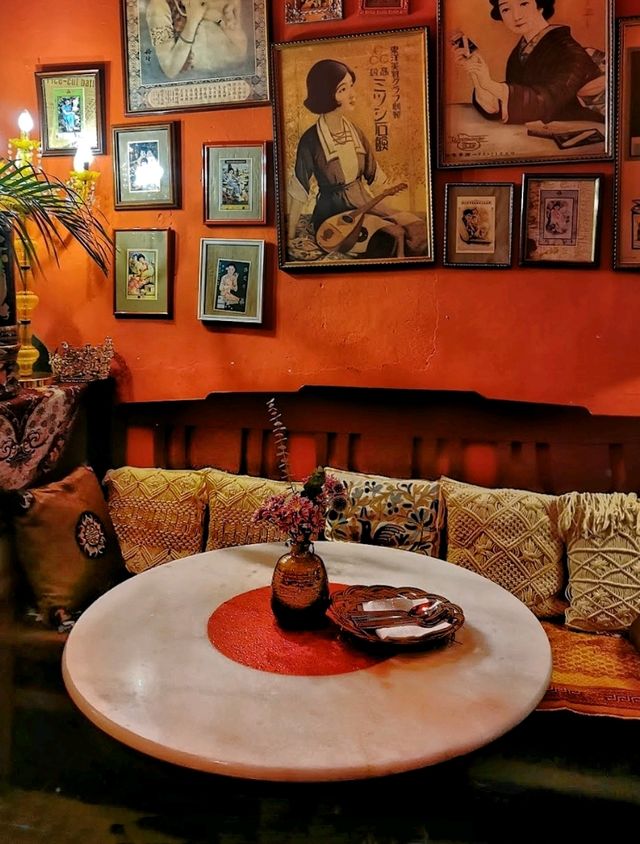 An esthetic Nyoya restaurant in George Town