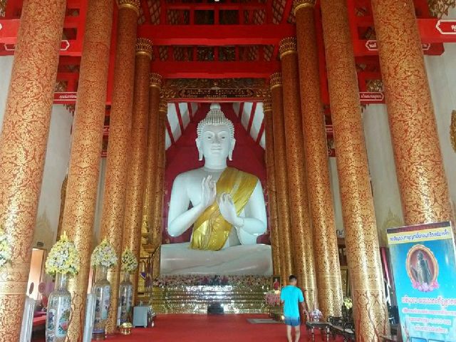 วัดขัวแคร่ ..วัดสวยริมทางผ่าน