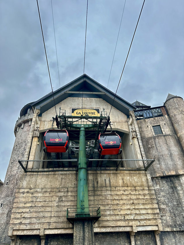 นัางกระเช้าชมบรรยากาศ เมืองยุโรปที่ใกล้ไทย!!🚠