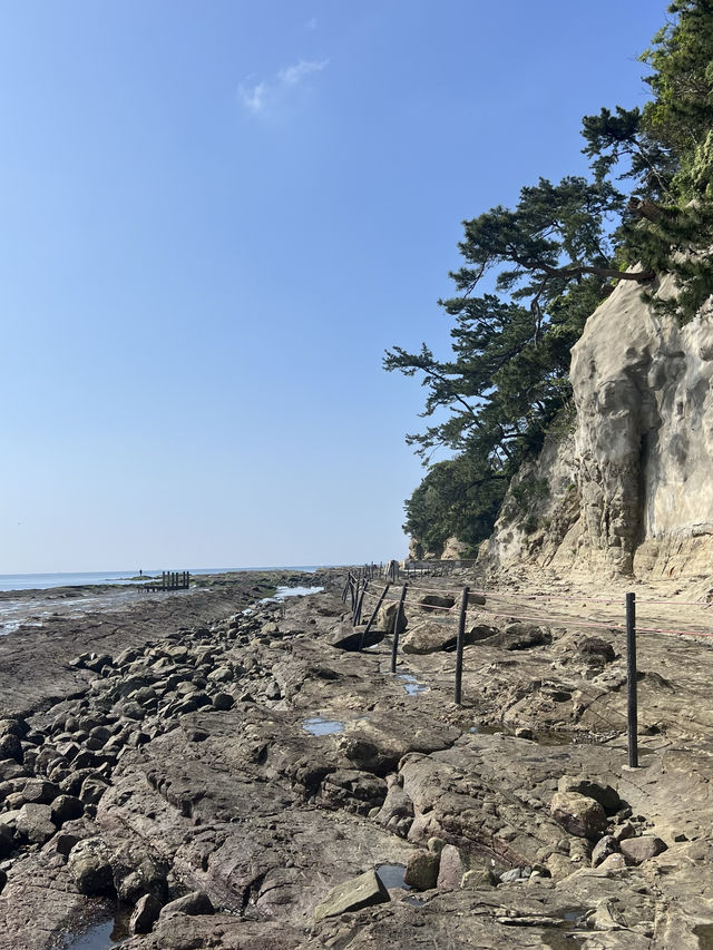 【福岡観光スポット】何年も風化してできた穴に驚き！