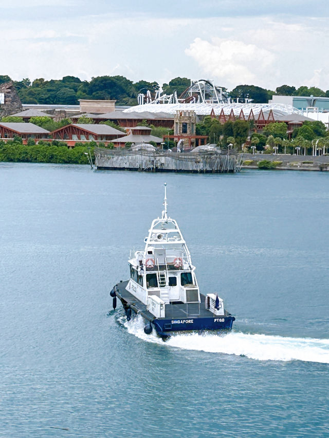 Scenic View along Harbourfront Walk 