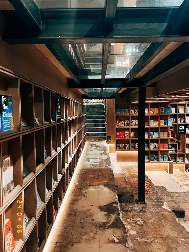 Bookxcess RexKL ร้านหนังสือสุดปังใน KL