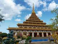 พระมหาธาตุแก่นนคร  ขอนแก่น