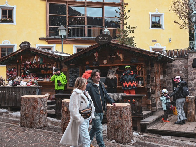 Ortisei Christmas Market: A Festive Alpine Wonderland 🎄✨