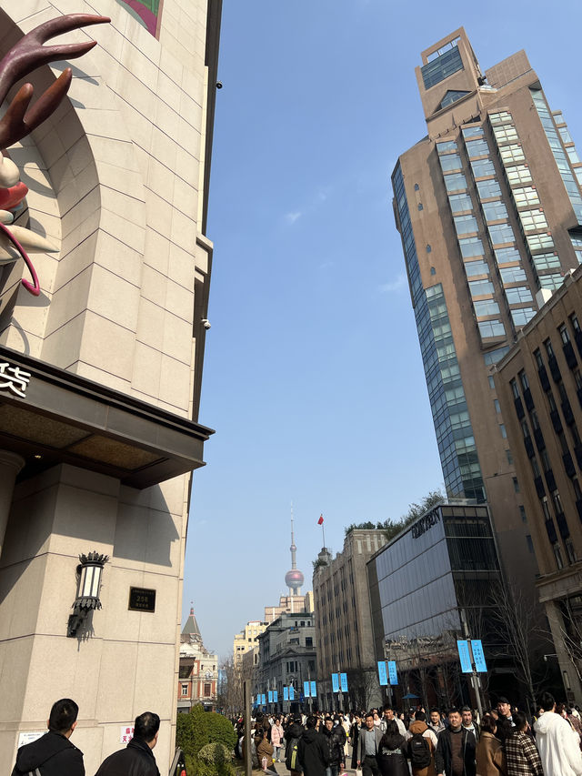 Nanjing road ถนนคนเดินในเซี่ยงไฮ้