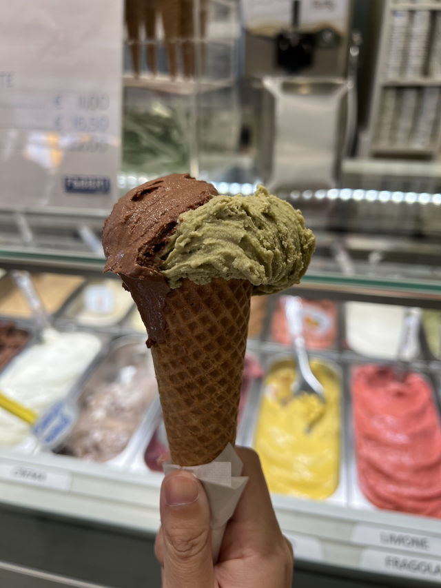 科莫湖人氣小鎮Bellagio🫶🏻超令意大利🇮🇹景色🤓度假勝地