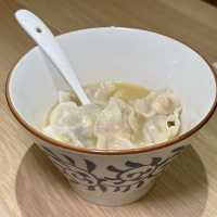 皮薄餡靚手工餃．特色小食夠惹味