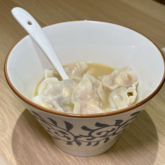 皮薄餡靚手工餃．特色小食夠惹味
