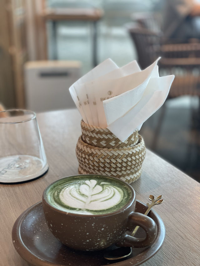 曼谷泰式咖啡店，性價比高