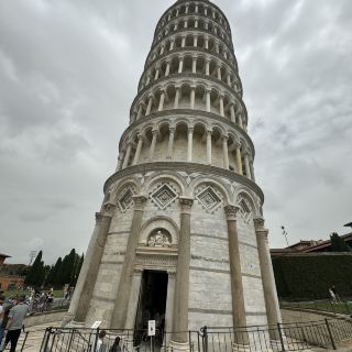The Leaning Tower of Pisa - An Architectural Marvel in Mid-Tilt