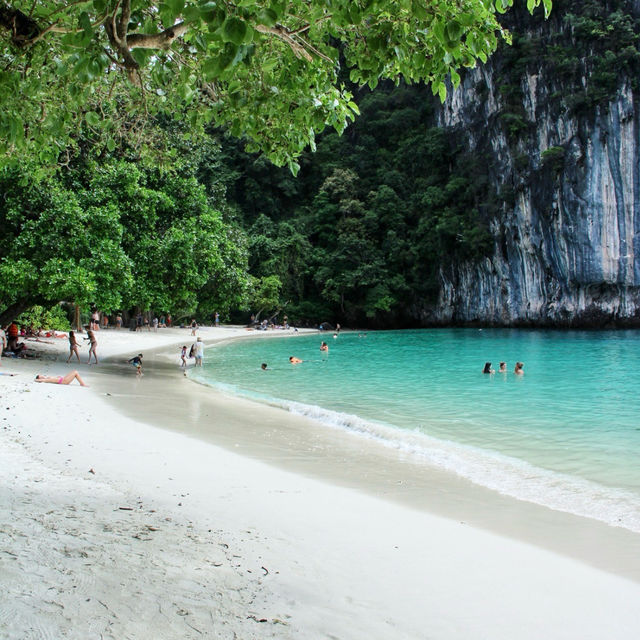 Embracing Island Bliss: Beach Life on Phi Phi Island