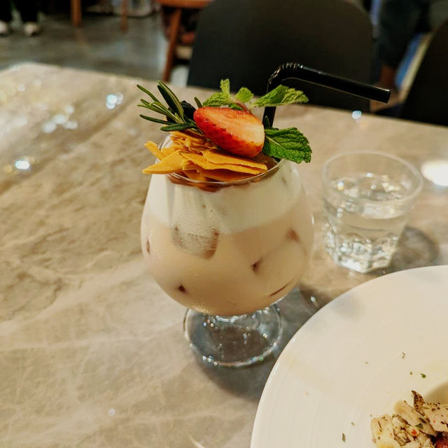 CAFE KREAMS