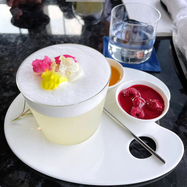 【メズム東京】アート×バー🎨 絵画モチーフのカクテルがお洒落な素敵なお店✨