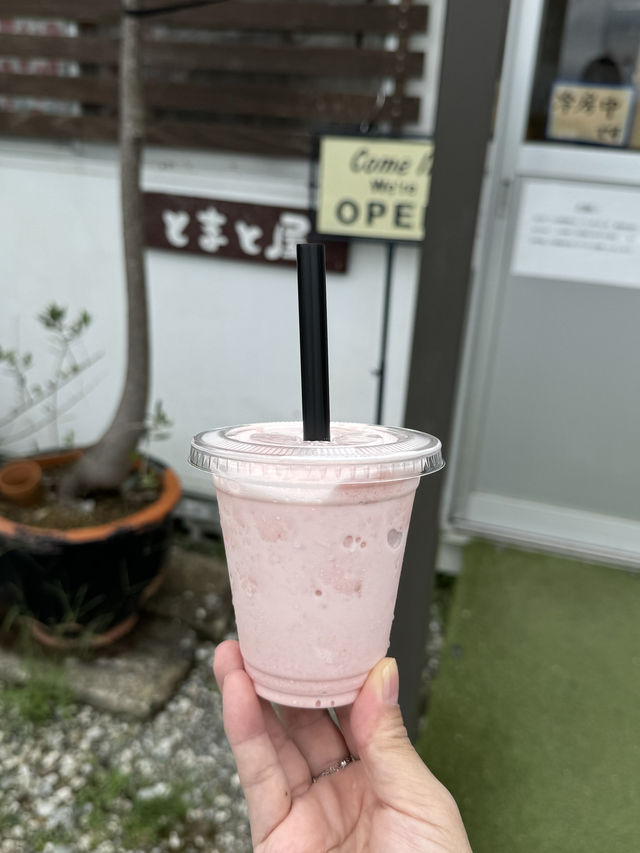 【福岡グルメ】新鮮な野菜とフルーツで作るスムージーはいかが？🍅