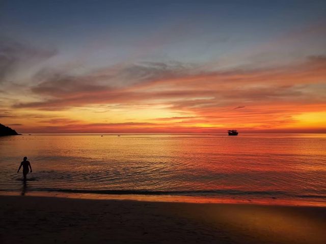 SUNSET DINNER 🌅 แสงสวยจนต้องสะพรึง! 