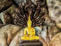 ถ้ำลอดมหาจักรพรรดิ์  "วัดหลวงพี่แซม" จังหวัดชลบุรี