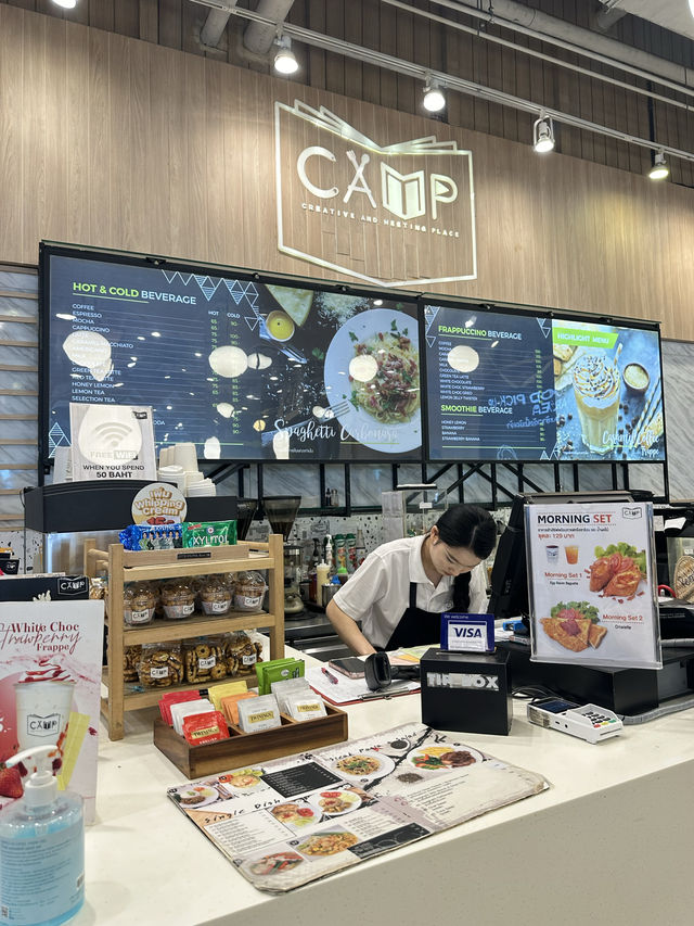 📍CAMP Cafe นั่งสบายๆสไตล์ห้องสมุดที่ชั้น5เมญ่า