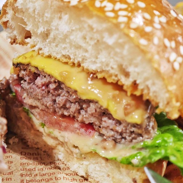 人氣🔥特濃🥜花生醬🍔漢堡