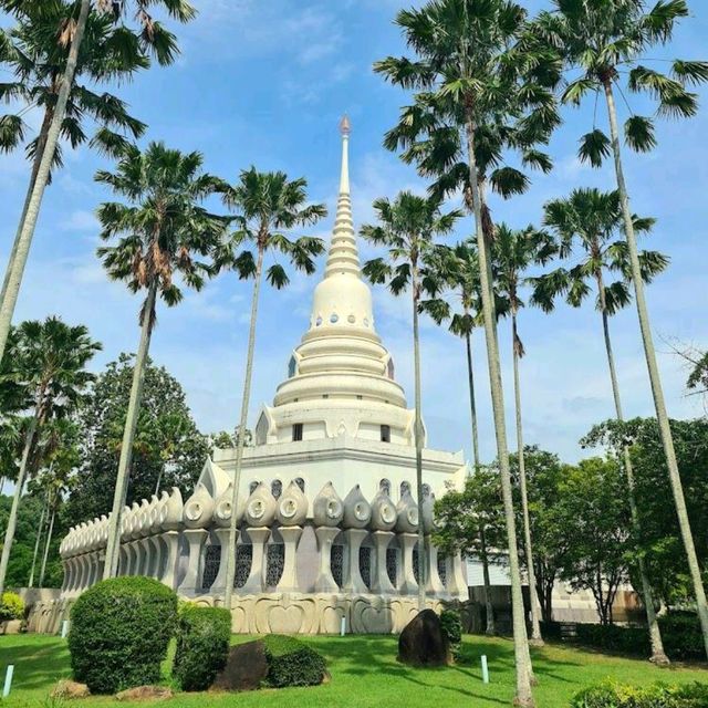 Wat Yan Nasangwararam Woramahawihan