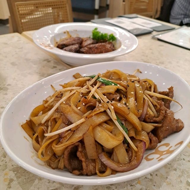 炒麵炒河夠鑊氣